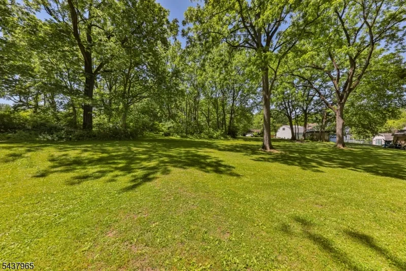 441 Maple Ave Pohatcong, NJ 08865