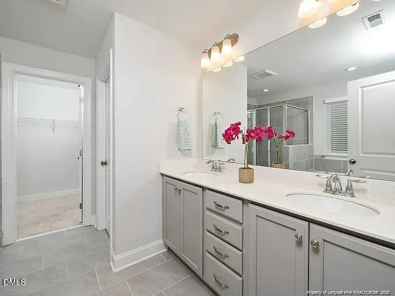 1425 Queen Trigger Drive Fuquay Varina, NC 27526
