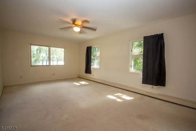 209 Fairview Ave Hampton, NJ 07860