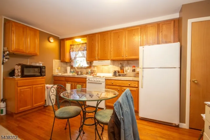 209 Fairview Ave Hampton, NJ 07860