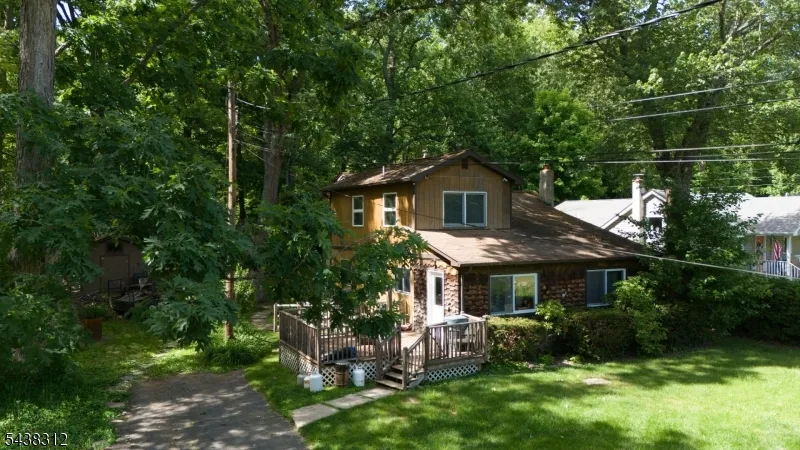 209 Fairview Ave Hampton, NJ 07860