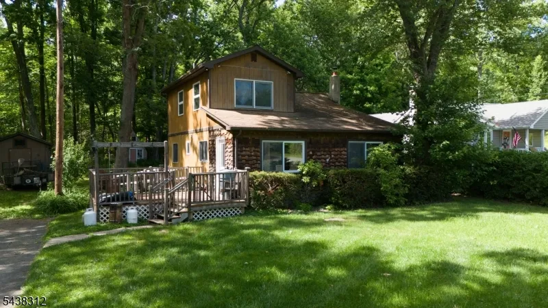 209 Fairview Ave Hampton, NJ 07860