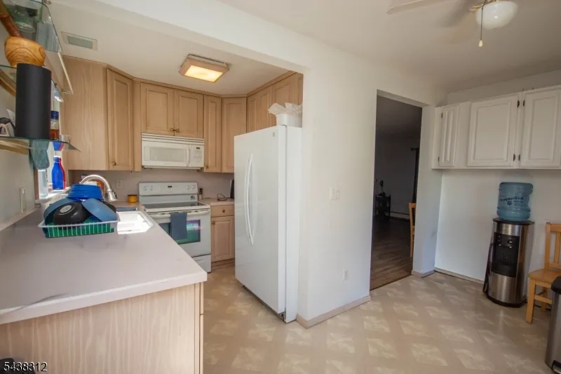 209 Fairview Ave Hampton, NJ 07860