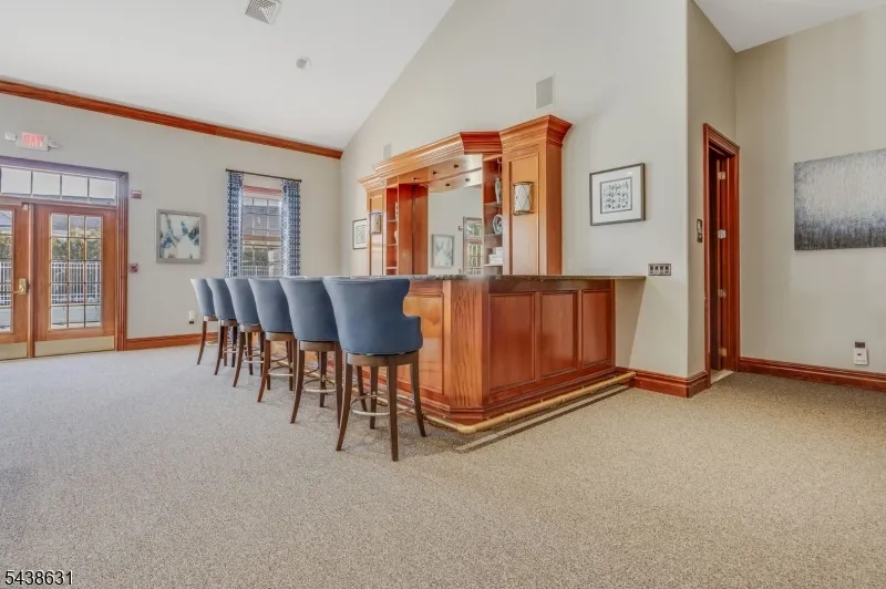 141 Limerick Ln Lopatcong, NJ 08865