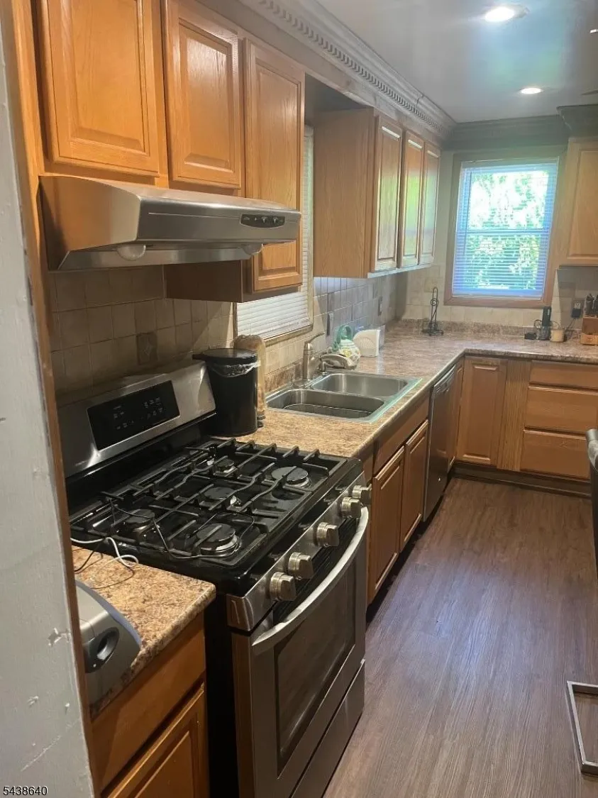 636 Washington Ave Linden City, NJ 07036