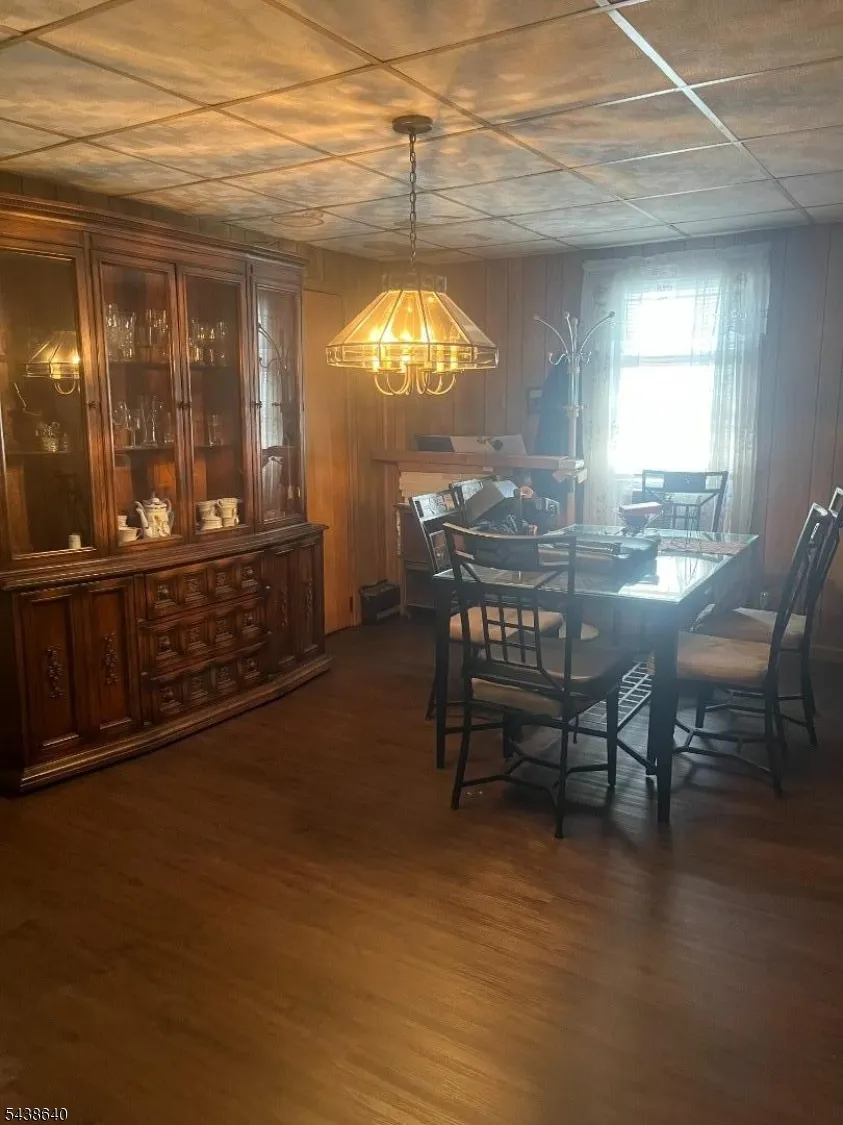 636 Washington Ave Linden City, NJ 07036