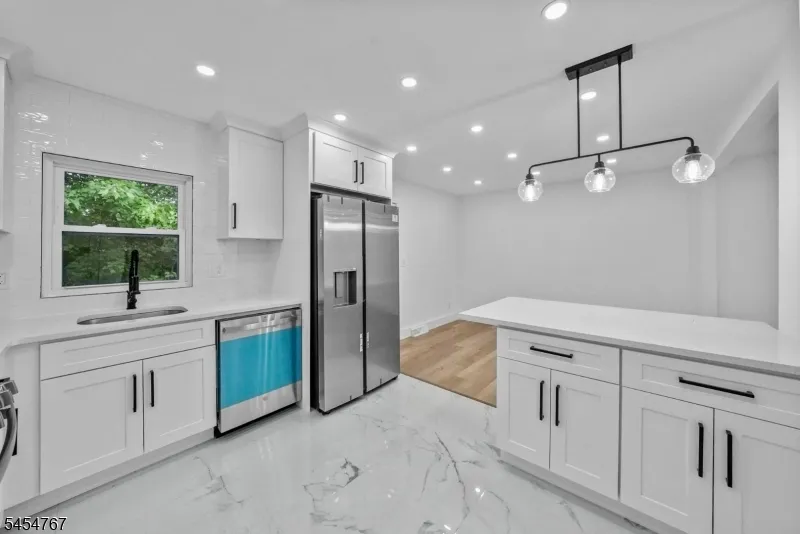 1834 Holly Rd North Brunswick, NJ 08902