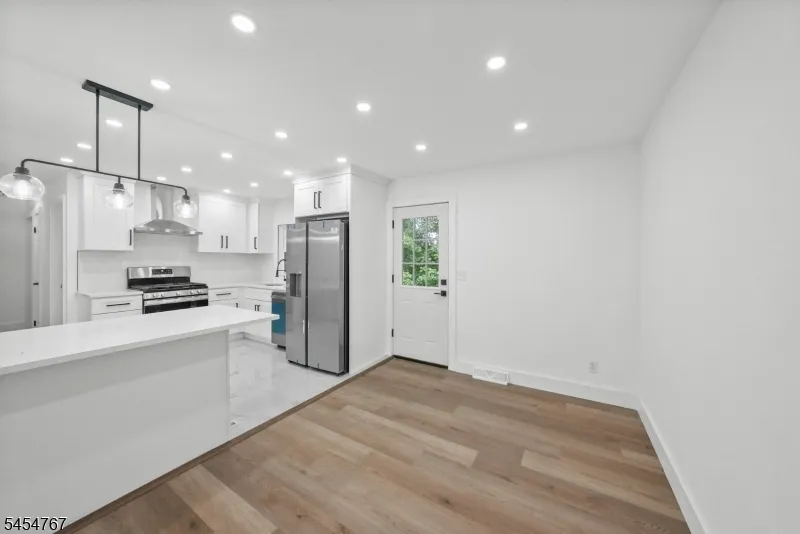 1834 Holly Rd North Brunswick, NJ 08902