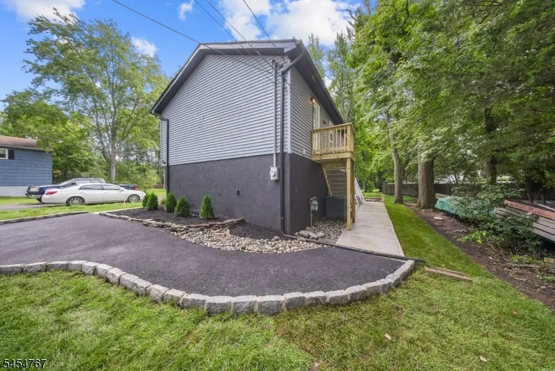 1834 Holly Rd North Brunswick, NJ 08902