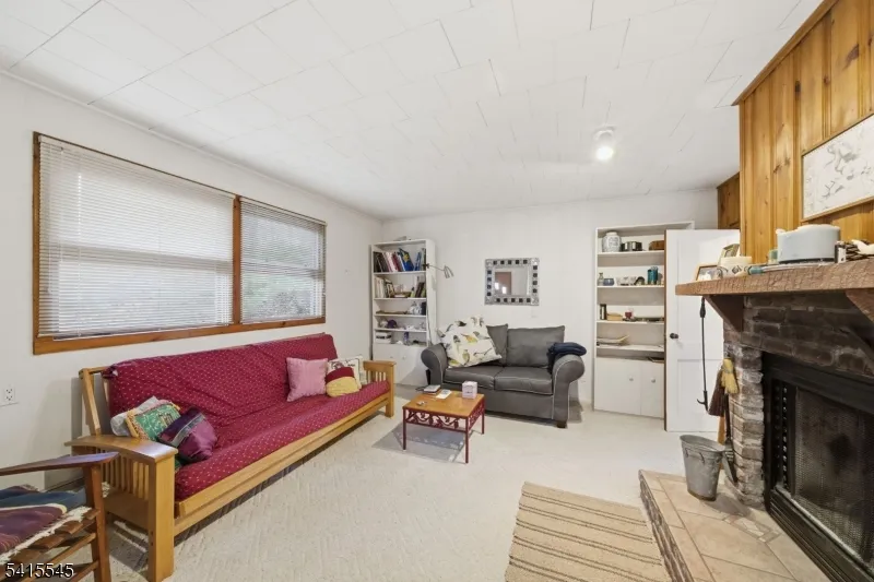 4 Emmet Roche Dr Montville, NJ 07005