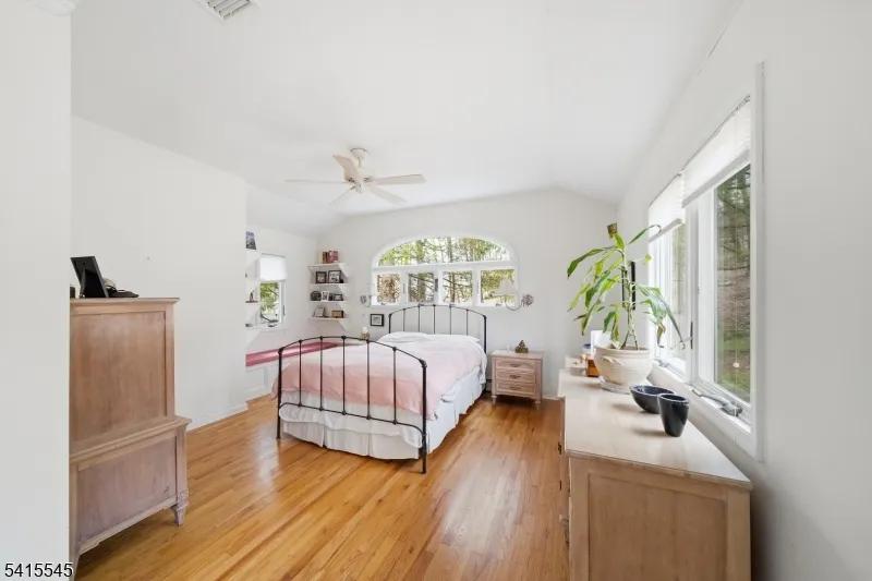 4 Emmet Roche Dr Montville, NJ 07005