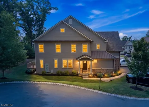 10 Albie Dr