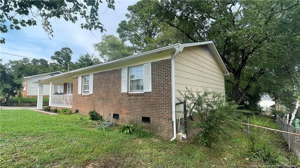 2615 Dinsmore Drive Fayetteville, NC 28306