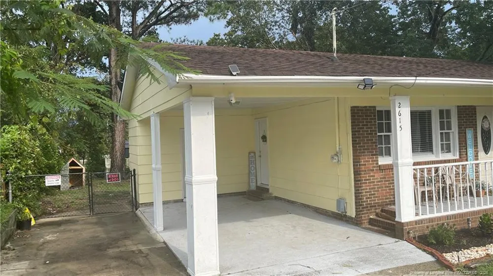2615 Dinsmore Drive Fayetteville, NC 28306