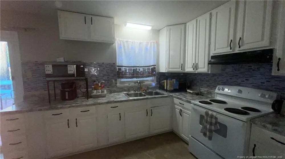 2615 Dinsmore Drive Fayetteville, NC 28306