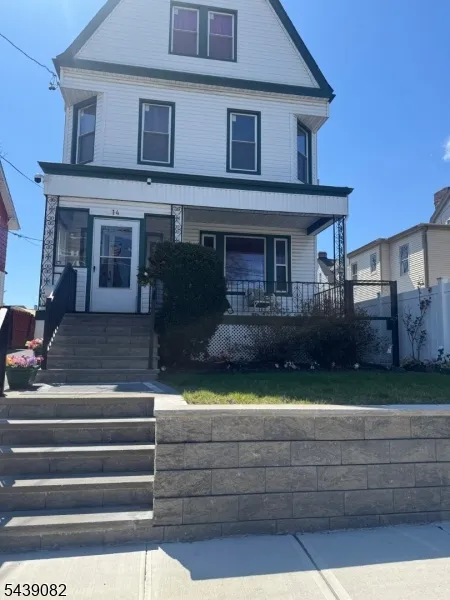 14 Helen Pl Newark City, NJ 07106