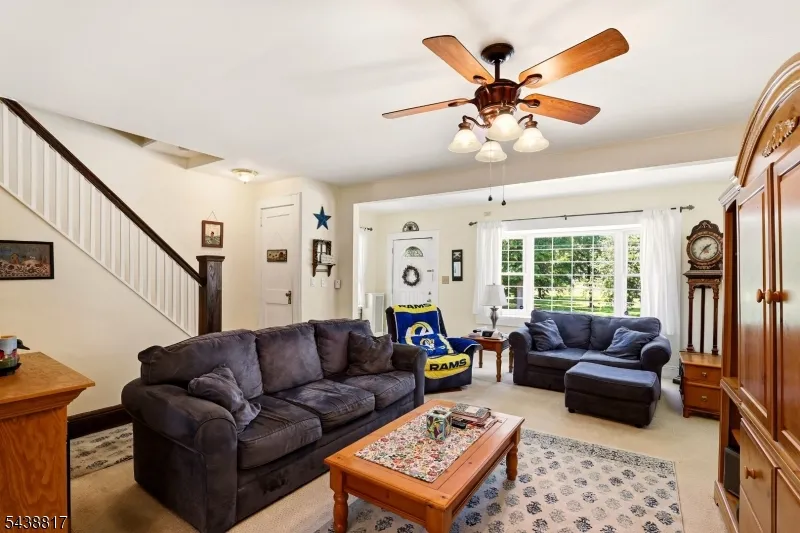 332 Riverside Ave Lyndhurst, NJ 07071