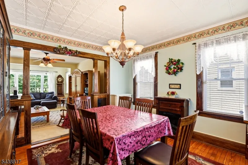 332 Riverside Ave Lyndhurst, NJ 07071