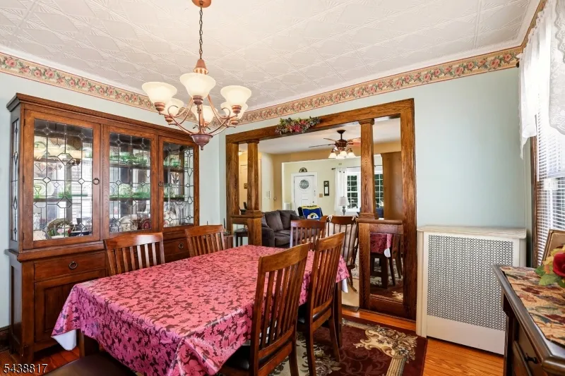 332 Riverside Ave Lyndhurst, NJ 07071