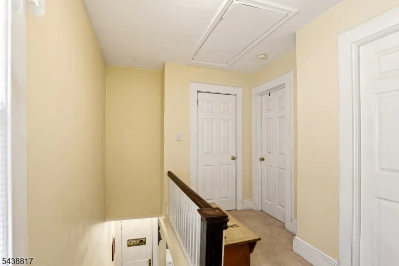 332 Riverside Ave Lyndhurst, NJ 07071