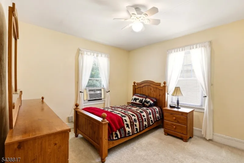 332 Riverside Ave Lyndhurst, NJ 07071