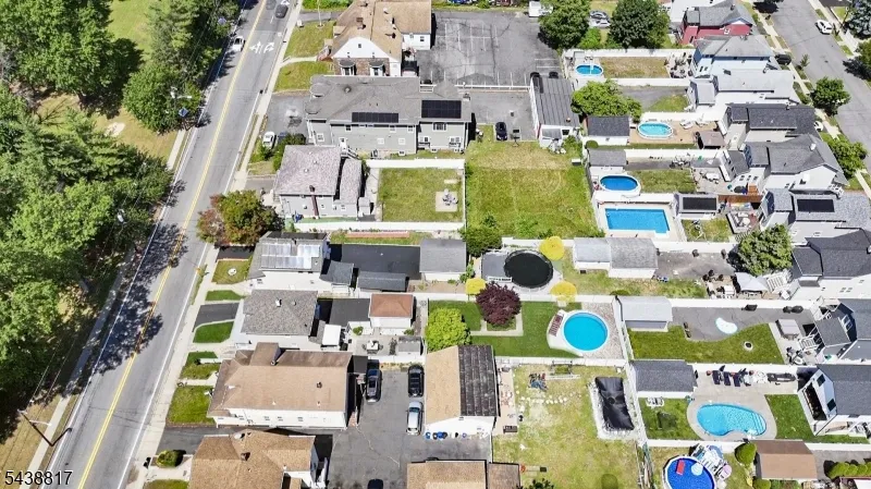 332 Riverside Ave Lyndhurst, NJ 07071