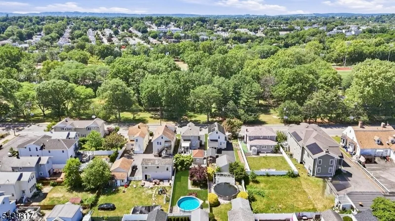332 Riverside Ave Lyndhurst, NJ 07071