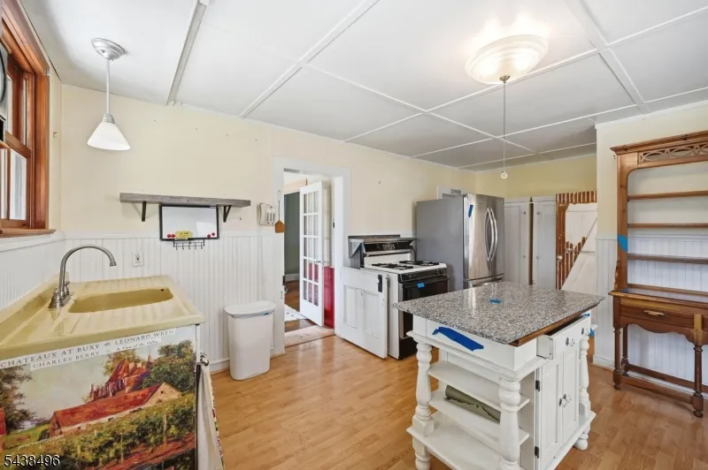 92 Randolph Ave Mine Hill, NJ 07803