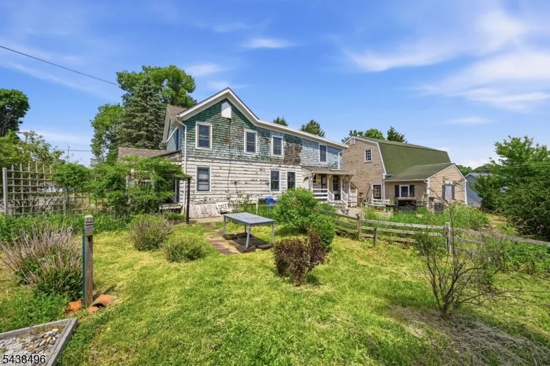 92 Randolph Ave Mine Hill, NJ 07803