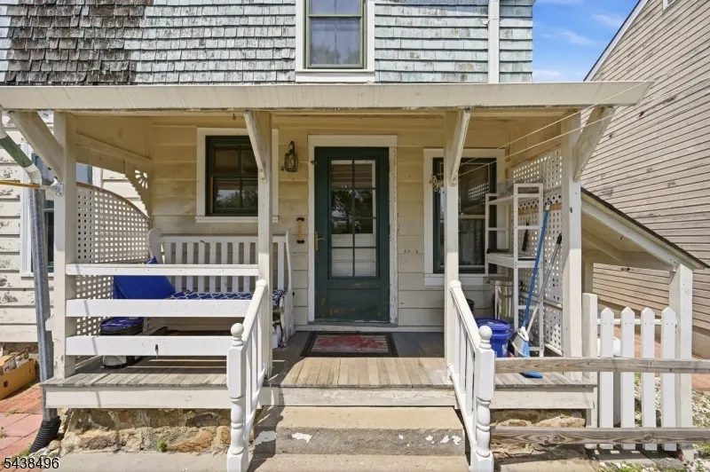 92 Randolph Ave Mine Hill, NJ 07803