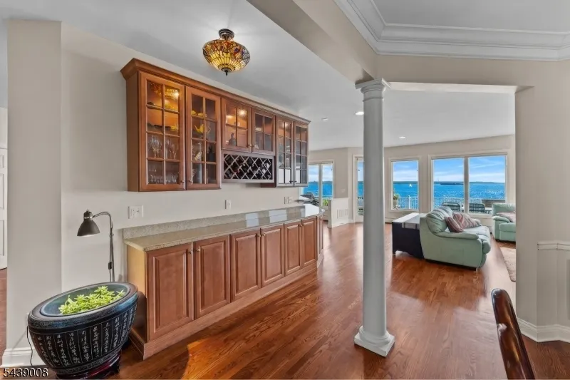 23 Lighthouse Dr South Amboy City, NJ 08879