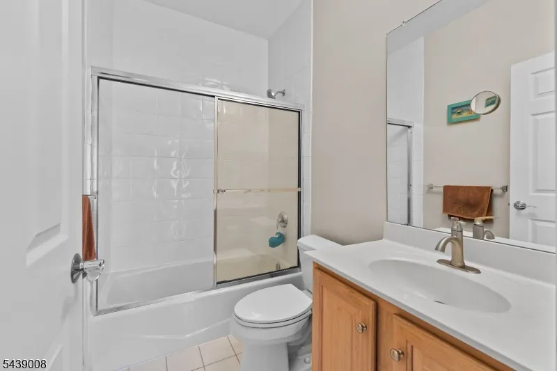23 Lighthouse Dr South Amboy City, NJ 08879