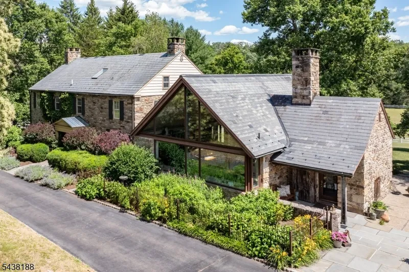 65 Brookville Hollow Rd Delaware, NJ 08559