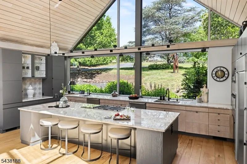 65 Brookville Hollow Rd Delaware, NJ 08559