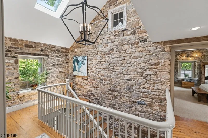 65 Brookville Hollow Rd Delaware, NJ 08559