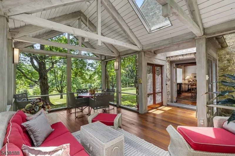 65 Brookville Hollow Rd Delaware, NJ 08559
