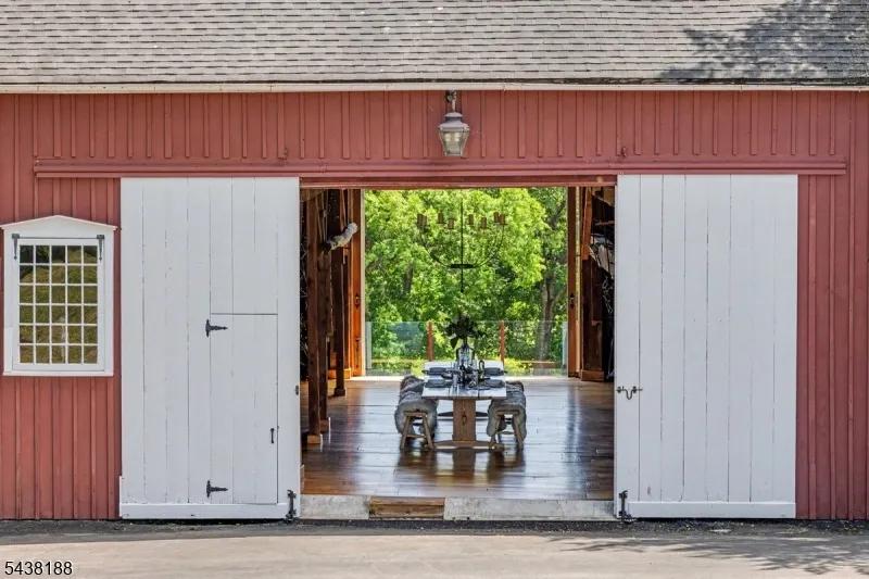 65 Brookville Hollow Rd Delaware, NJ 08559