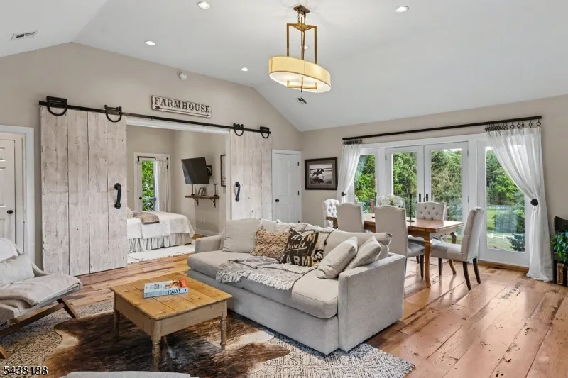 65 Brookville Hollow Rd Delaware, NJ 08559