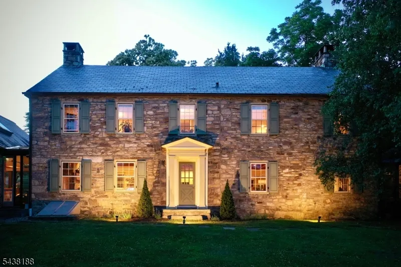 65 Brookville Hollow Rd Delaware, NJ 08559