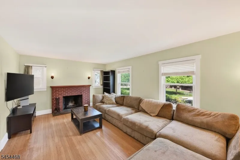12 Capner St Flemington, NJ 08822