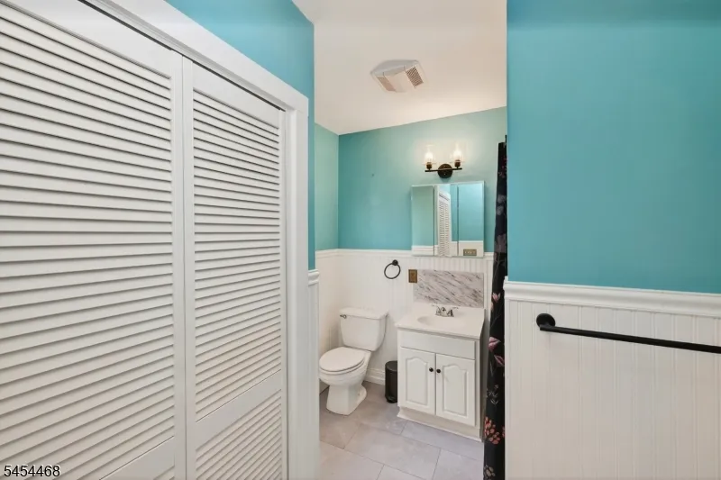 12 Capner St Flemington, NJ 08822