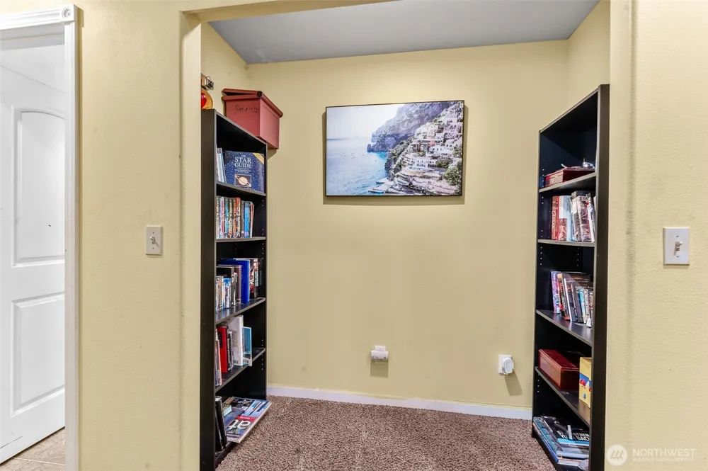20 Buckhorn Court Hoodsport, WA 98548