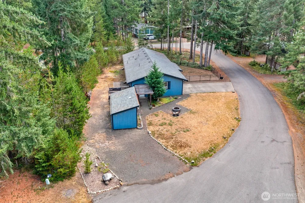20 Buckhorn Court Hoodsport, WA 98548