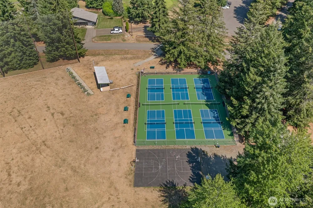 20 Buckhorn Court Hoodsport, WA 98548