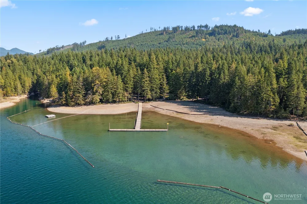 20 Buckhorn Court Hoodsport, WA 98548