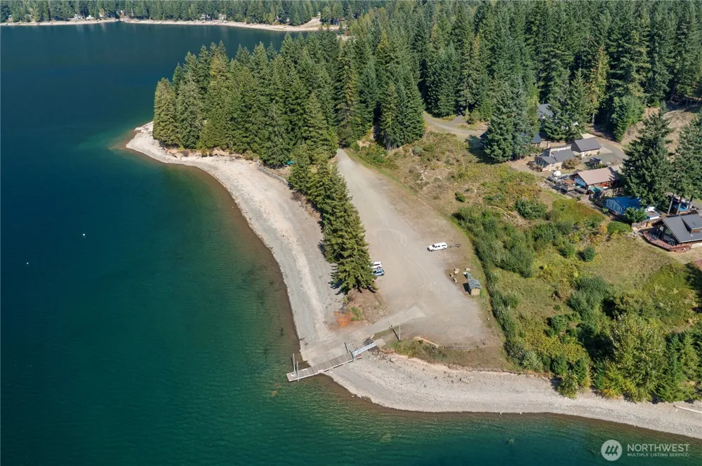 20 Buckhorn Court Hoodsport, WA 98548