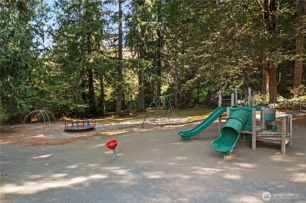 20 Buckhorn Court Hoodsport, WA 98548