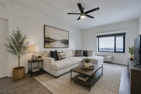 1 Carriage City Plz #1513 Unit 1513