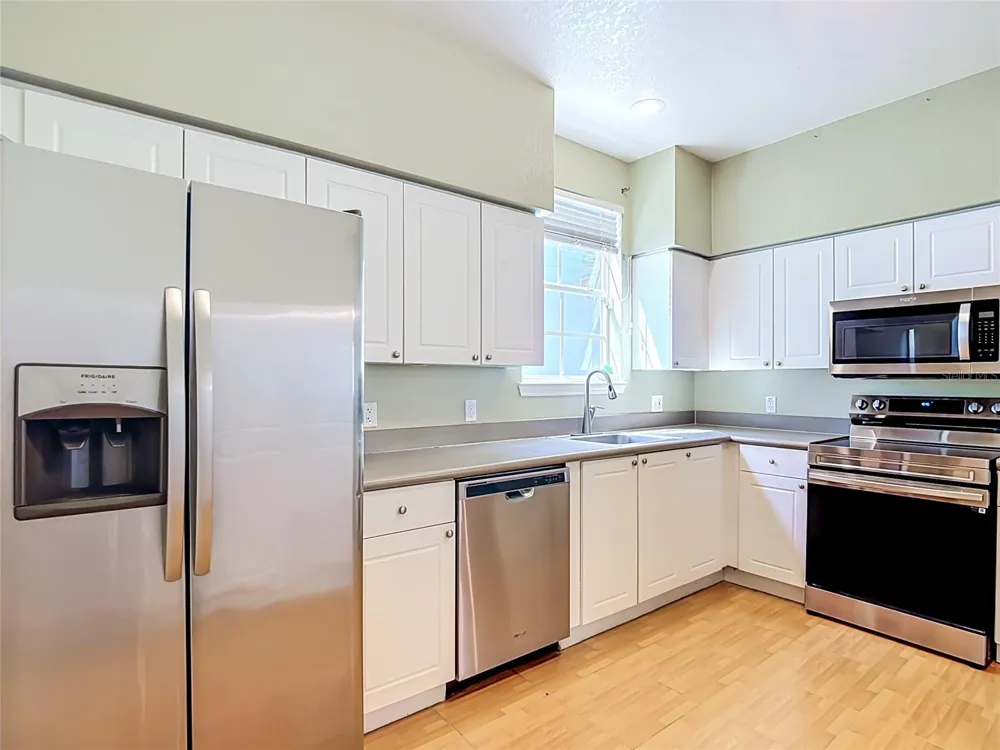 4008 BANGALOW PALM COURT Tampa, FL 33624