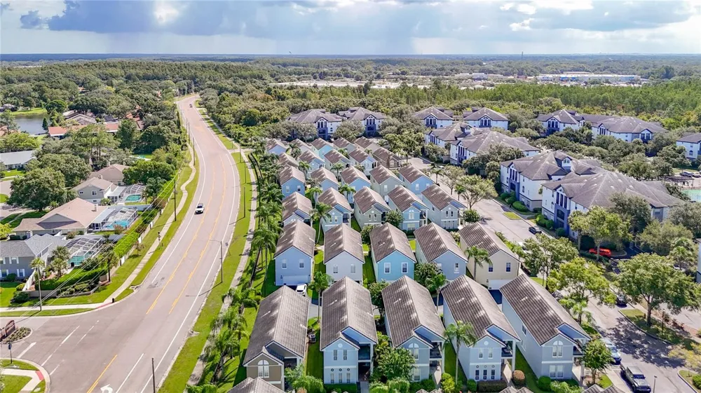 4008 BANGALOW PALM COURT Tampa, FL 33624